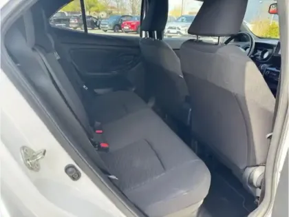 Photo 12 Toyota Yaris Gén. I Ph1 Design 5