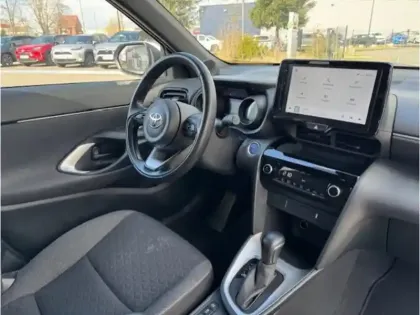 Photo 6 Toyota Yaris Gén. I Ph1 Design 5