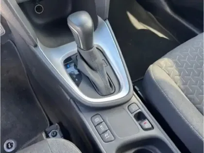 Photo 14 Toyota Yaris Gén. I Ph1 Design 5