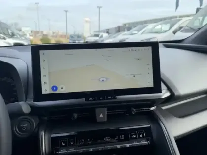 Photo 17 Toyota C-HR Gén. II Ph1 Graphic 5