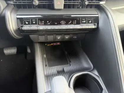 Photo 12 Toyota C-HR Gén. II Ph1 Graphic 5