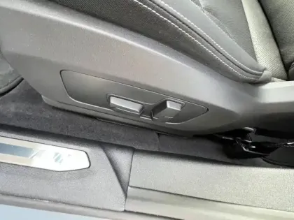 Photo 10 BMW Serie 1 Gén. IV (F70) Ph1 M Sport 5