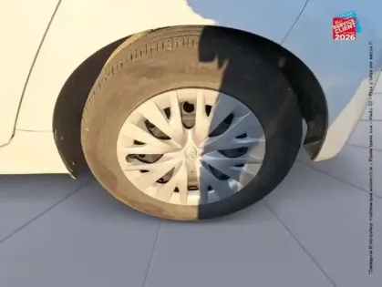 Photo 9 Toyota Yaris Gén. IV Ph1 NG Dynamic 5