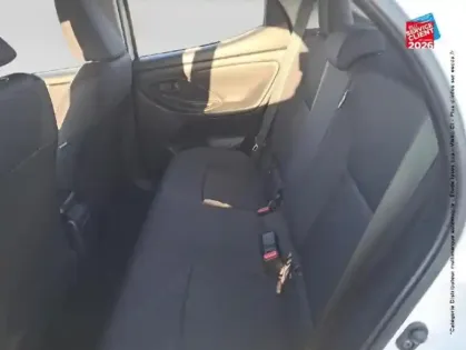 Photo 10 Toyota Yaris Gén. IV Ph1 NG Dynamic 5