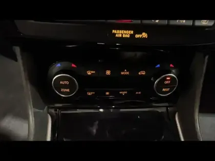 Photo 12 Infiniti Q30 Gén. I Ph1 Premium 5