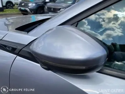 Photo 12 Peugeot 2008  e- 136ch Allure Business