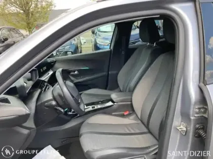 Photo 8 Peugeot 2008  e- 136ch Allure Business