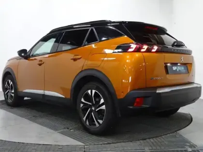 Photo 6 Peugeot 2008 Gén. II Ph1 NG GT 5