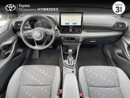 Photo 7 Toyota Yaris  116h Design 5p MC24