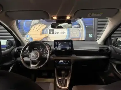 Photo 8 Toyota Yaris  116h Dynamic 5p MY22