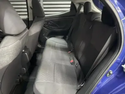 Photo 10 Toyota Yaris  116h Dynamic 5p MY22