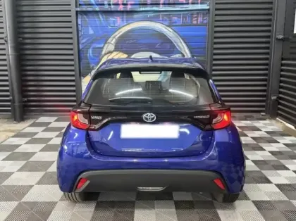 Photo 5 Toyota Yaris  116h Dynamic 5p MY22