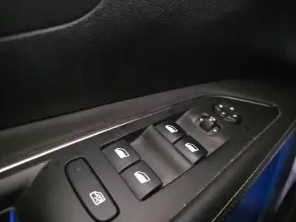 Photo 12 Peugeot 3008 Gén. II Ph1 GT 5