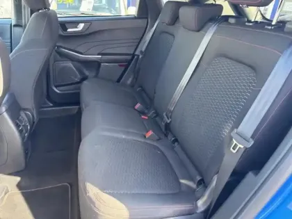 Photo 10 Ford Kuga  2.5 Duratec 180ch Hybrid FlexiFuel ST-Line Powershift