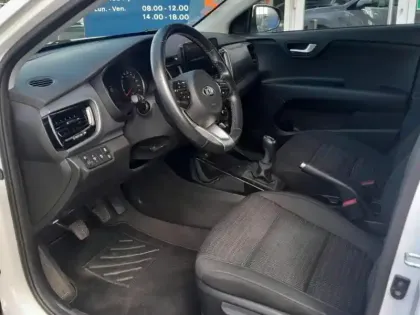 Photo 12 Kia Stonic  1.0 T-GDi 100ch Active