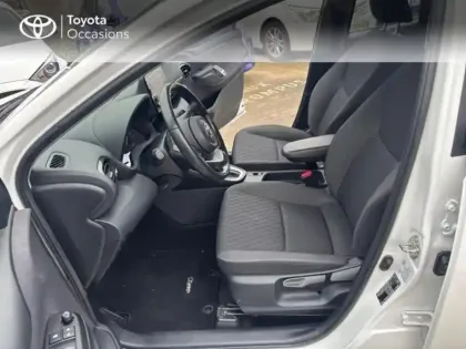 Photo 10 Toyota Yaris Gén. IV Ph1 Dynamic 5