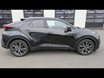 Photo 6 Toyota C-HR Gén. II Ph1 Design 5