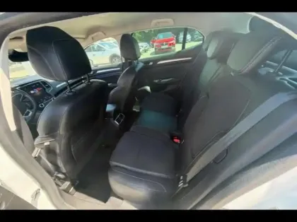 Photo 10 Renault Megane  1.5 Blue dCi 115ch Techno