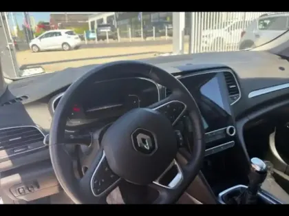 Photo 8 Renault Megane  1.5 Blue dCi 115ch Techno