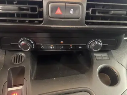 Photo 10 Citroën Berlingo Gén. III Ph1 Driver 3