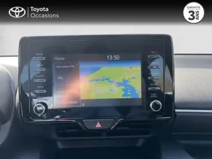 Photo 6 Toyota Yaris Gén. IV Ph1 France Business 5