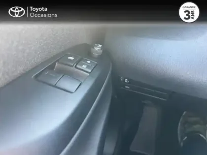 Photo 13 Toyota Yaris Gén. IV Ph1 France Business 5