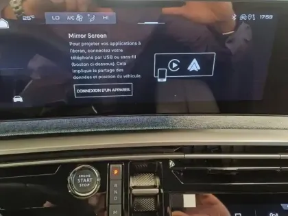 Photo 29 Peugeot 3008  1.2 Hybrid 145ch Allure e-DCS6