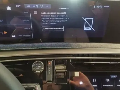 Photo 28 Peugeot 3008  1.2 Hybrid 145ch Allure e-DCS6