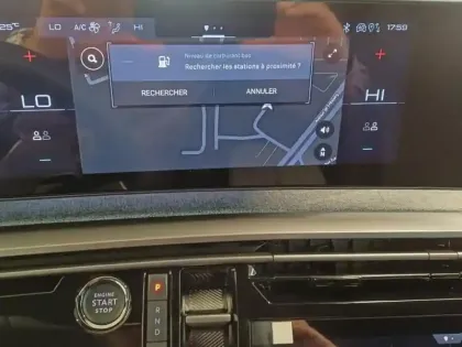 Photo 24 Peugeot 3008  1.2 Hybrid 145ch Allure e-DCS6