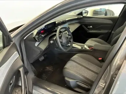 Photo 10 Peugeot 3008 Gén. III Ph1 Allure 5