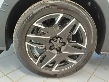 Photo 19 Peugeot 3008  1.2 Hybrid 145ch Allure e-DCS6