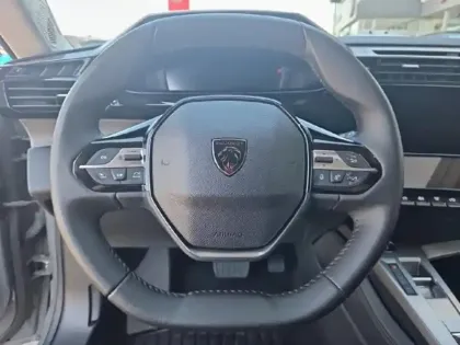 Photo 12 Peugeot 308 Gén. III Ph1 Allure 5