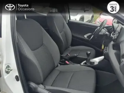 Photo 5 Toyota Yaris  120 VVT-i Dynamic 5p MY22