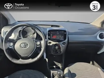 Photo 12 Toyota Aygo Gén. II Ph2 x-play x-app 5