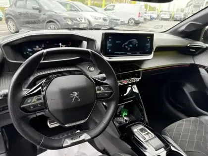 Photo 9 Peugeot 208  e- 136ch GT Pack