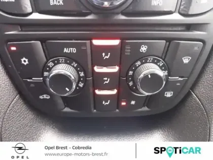 Photo 14 Opel Meriva Gén. II Ph2 NG Innovation 5