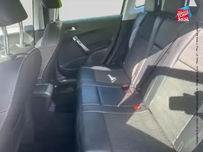 Photo 10 Peugeot 2008 Gén. I Ph2 Allure 5