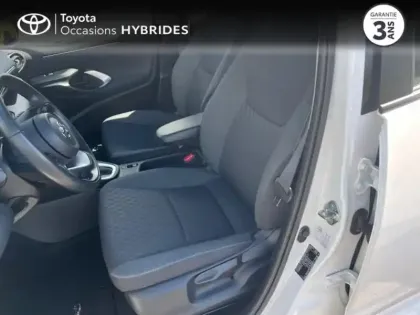 Photo 10 Toyota Yaris Gén. IV Ph1 NG Dynamic 5