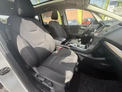 Photo 10 Ford S-max Gén. II Ph1 NG Titanium 5