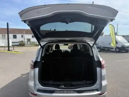 Photo 12 Ford S-max Gén. II Ph1 NG Titanium 5