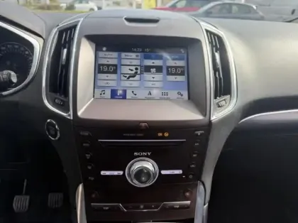 Photo 14 Ford S-max Gén. II Ph1 NG Titanium 5