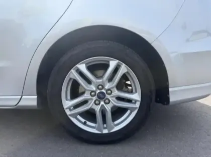 Photo 8 Ford S-max Gén. II Ph1 NG Titanium 5