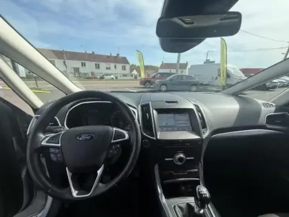 Photo 13 Ford S-max Gén. II Ph1 NG Titanium 5