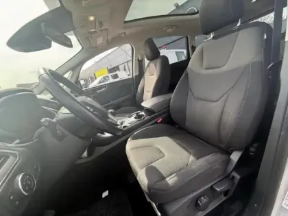 Photo 9 Ford S-max Gén. II Ph1 NG Titanium 5