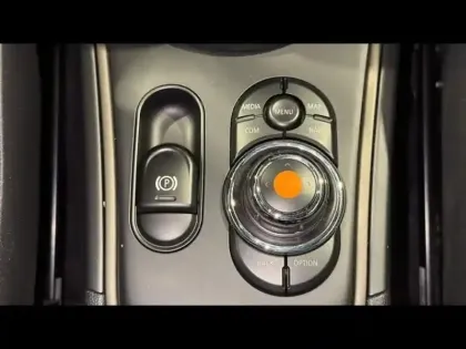 Photo 11 Mini Countryman Gén. II (F60) Ph1 NG Oakwood 5