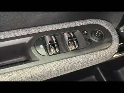 Photo 13 Mini Countryman Gén. II (F60) Ph1 NG Oakwood 5