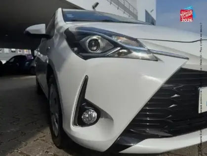 Photo 12 Toyota Yaris Gén. III Ph3 France Business 5