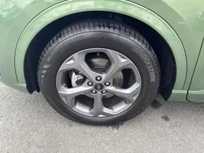 Photo 8 Ford Kuga  2.5 Duratec 180ch Hybrid FlexiFuel ST-Line Powershift