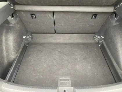 Photo 9 Volkswagen Taigo Gén. I Ph1 Evo R-Line Edition 5