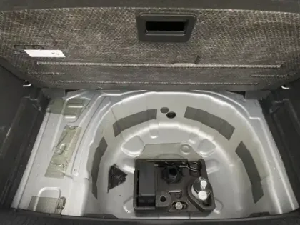 Photo 11 Volkswagen Polo Gén. VI Ph2 Evo R-Line Edition 5